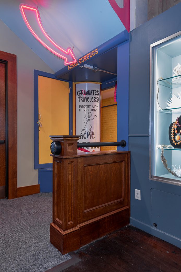 Thornes Marketplace Entryway