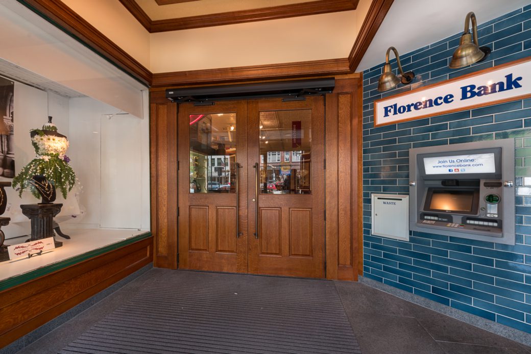 Thornes Marketplace Entryway